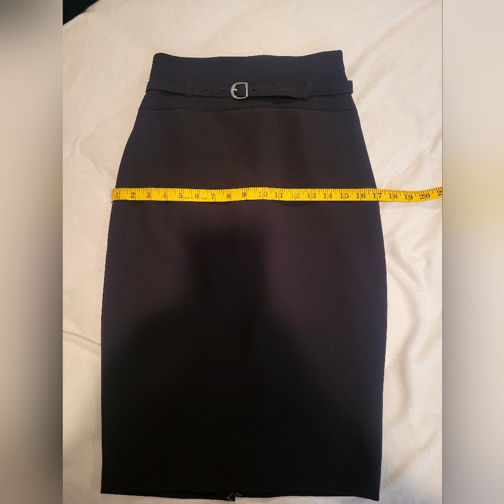 New with tags Express Black high waisted skirt -Size 2